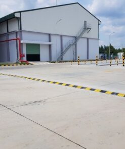 Gờ gắn nhà máy xe tải và container
