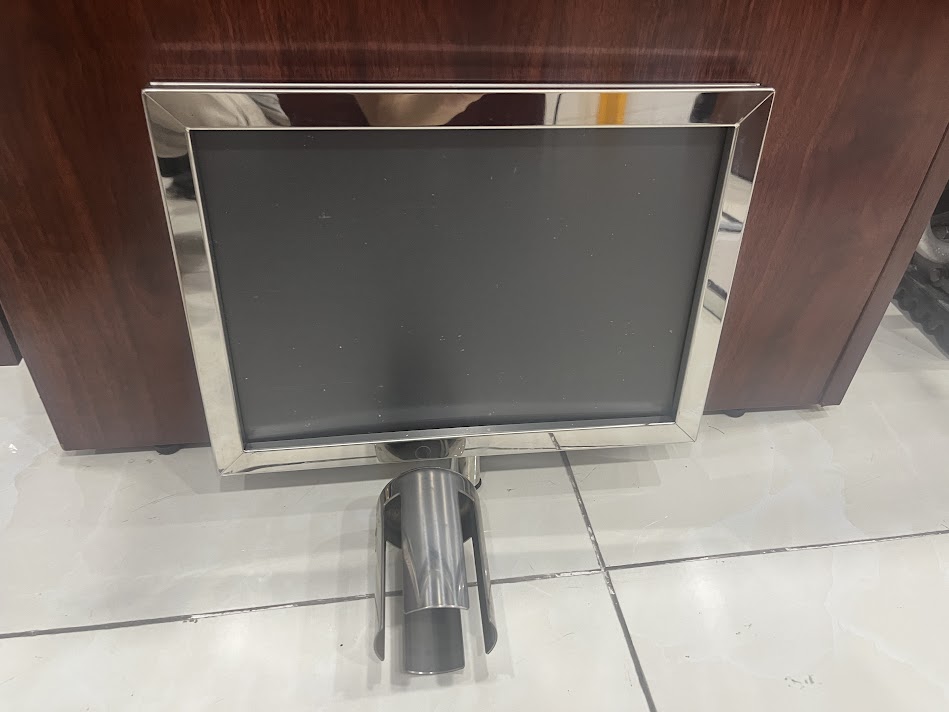 Bảng inox khổ giấy A4 gắn trên đỉnh cột chắn phi 63mm - Ảnh 7