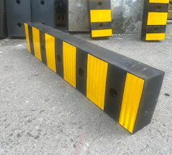 Đệm cao su chống va 100 x 20 x 10cm giá rẻ