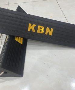 Chặn bánh xe máy bay cao su KBN - 610 có gân chống trượt cao cấp