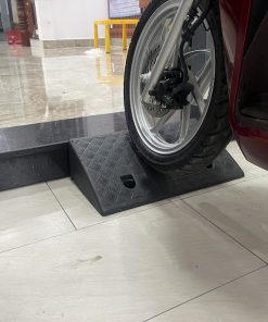 Cầu dốc nhựa KBN kê bậc dẫn xe cao 13cm màu đen