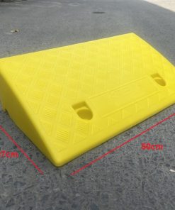 Cầu dốc nhựa KBN kê bậc dẫn xe cao 9cm màu đen