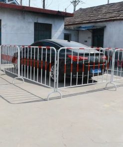 Hàng rào sắt di động cao 1m x 2m trắng đỏ