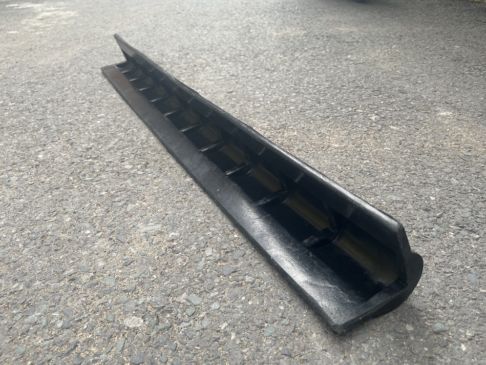 Thanh ốp cột cao su bo góc 1200 x 100 x 10mm chống va phản quang - Ảnh 3