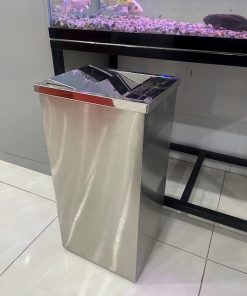 Thùng rác inox chữ nhật nắp bập bênh có khe gạt tàn thuốc rộng W24 x H61cm